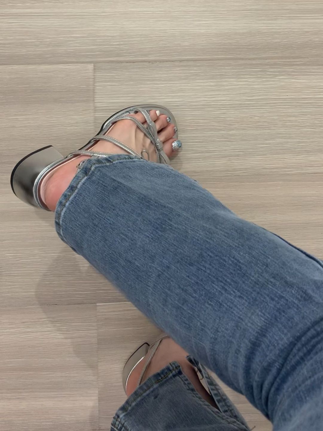 无帮 皮革  - VALI鞋履AI设计主图