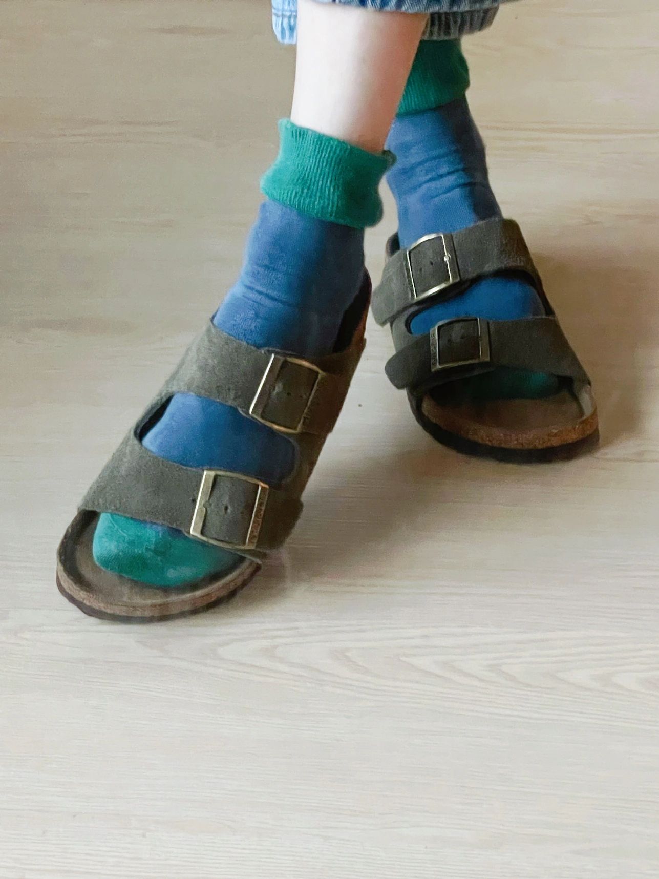  - VALI鞋履AI设计主图