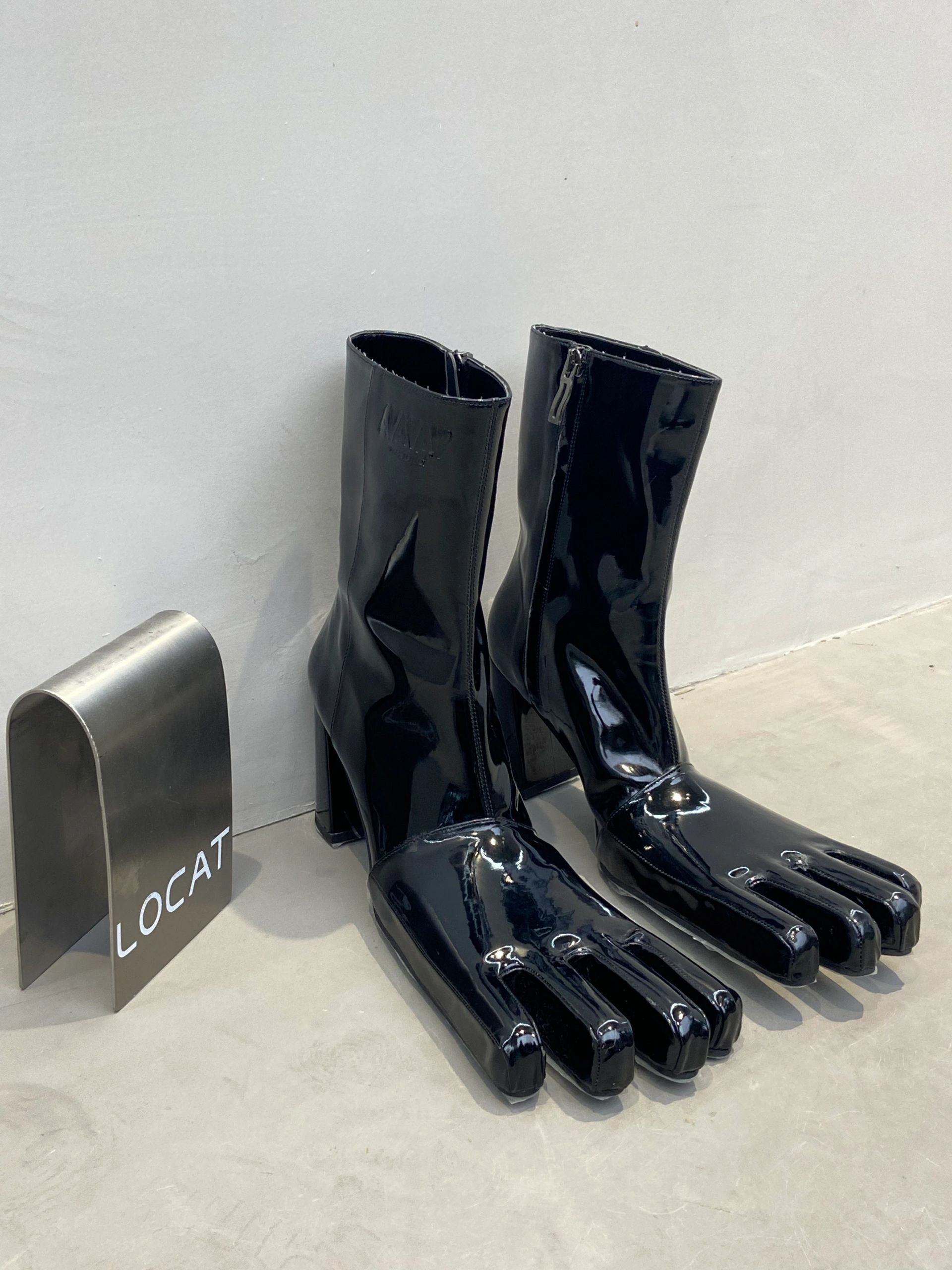  - VALI鞋履AI设计主图