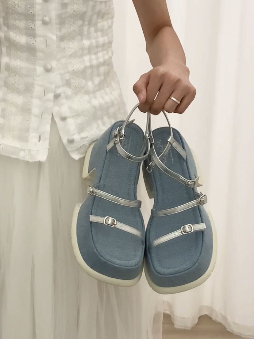  - VALI鞋履AI设计主图