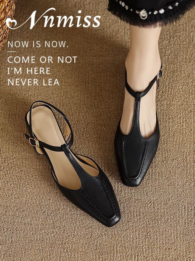 方头 袢扣 浅口鞋 皮革 