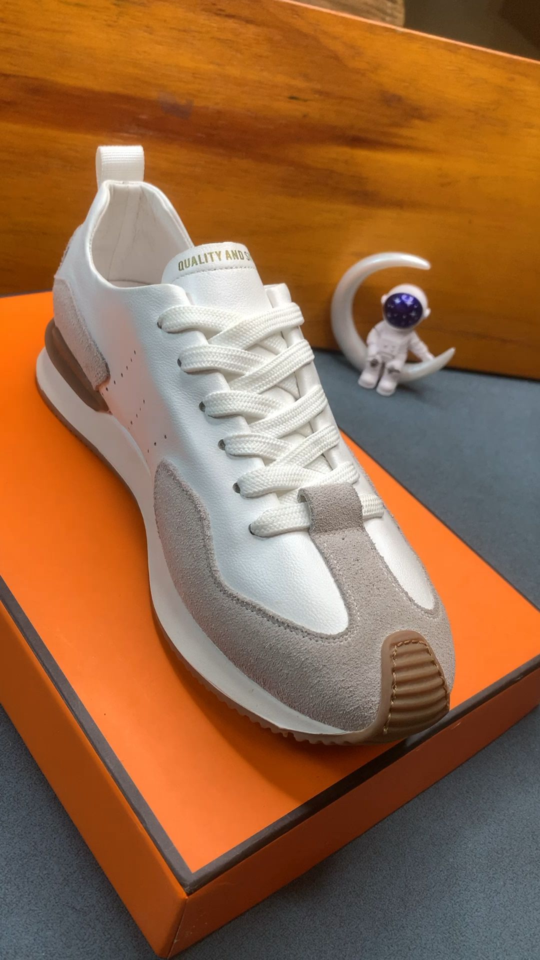 低帮 松紧带  - VALI鞋履AI设计主图