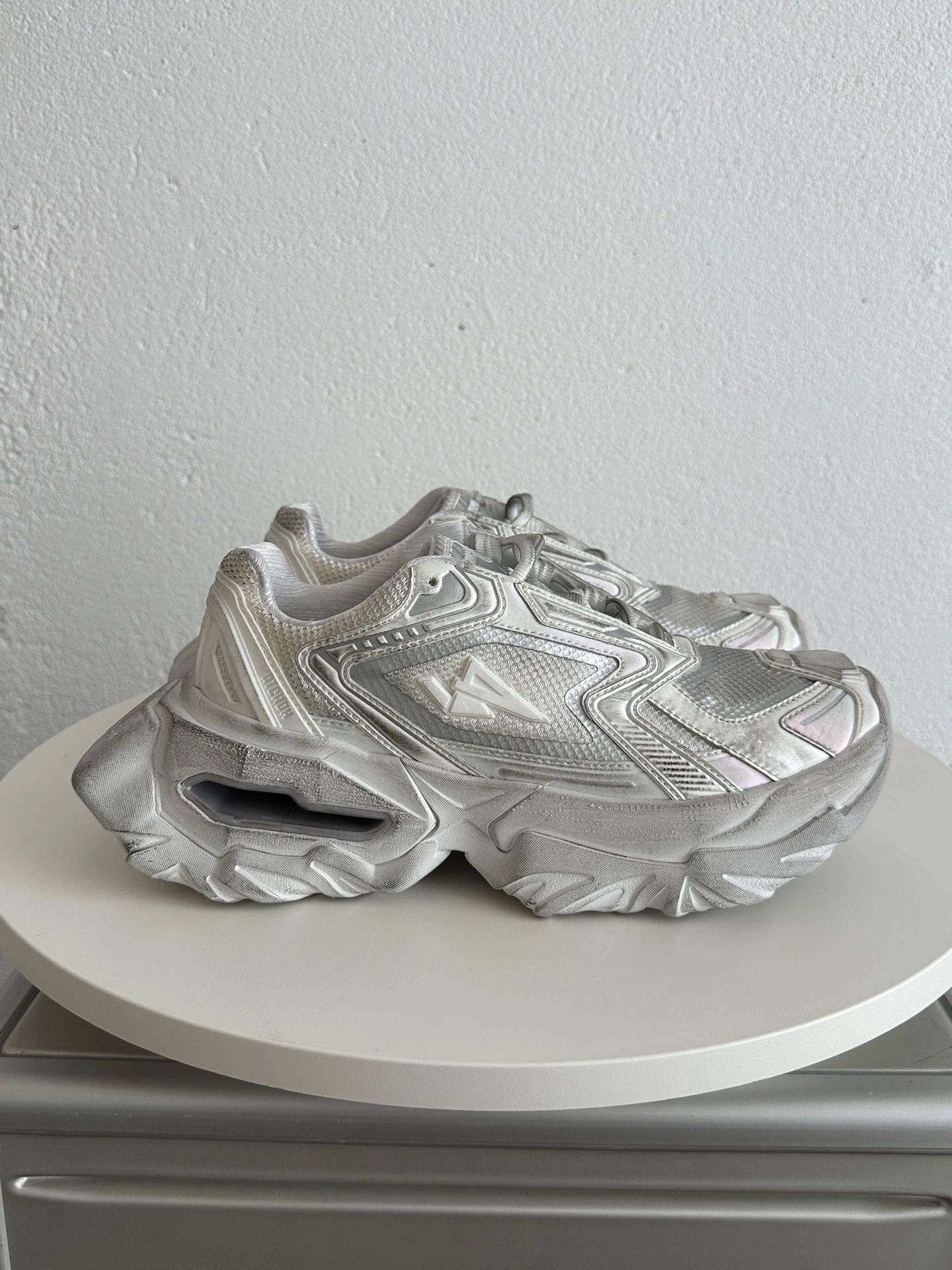 低帮  - VALI鞋履AI设计主图