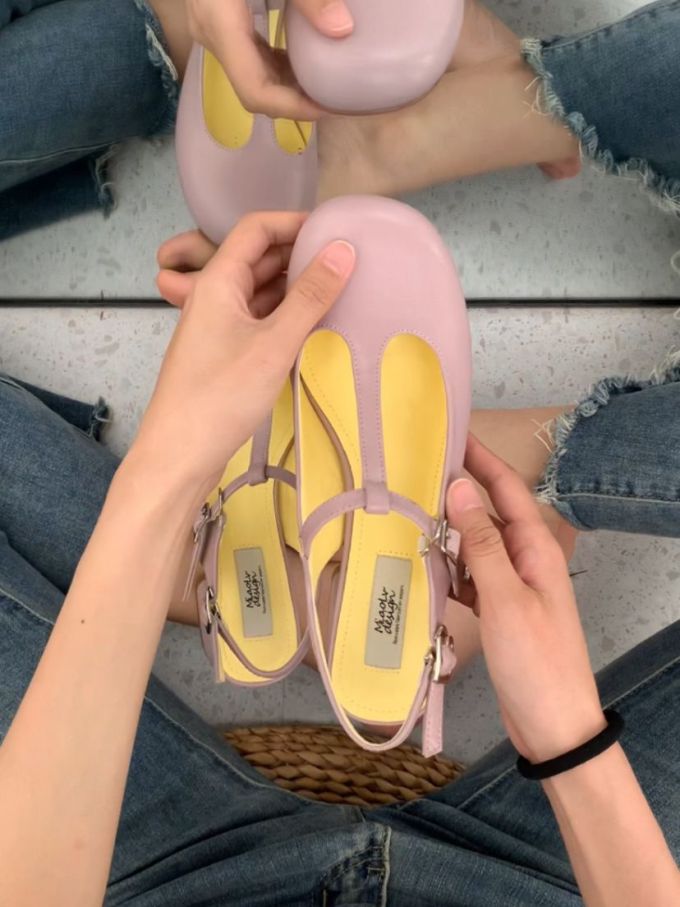 圆头 袢扣 浅口鞋 皮革 