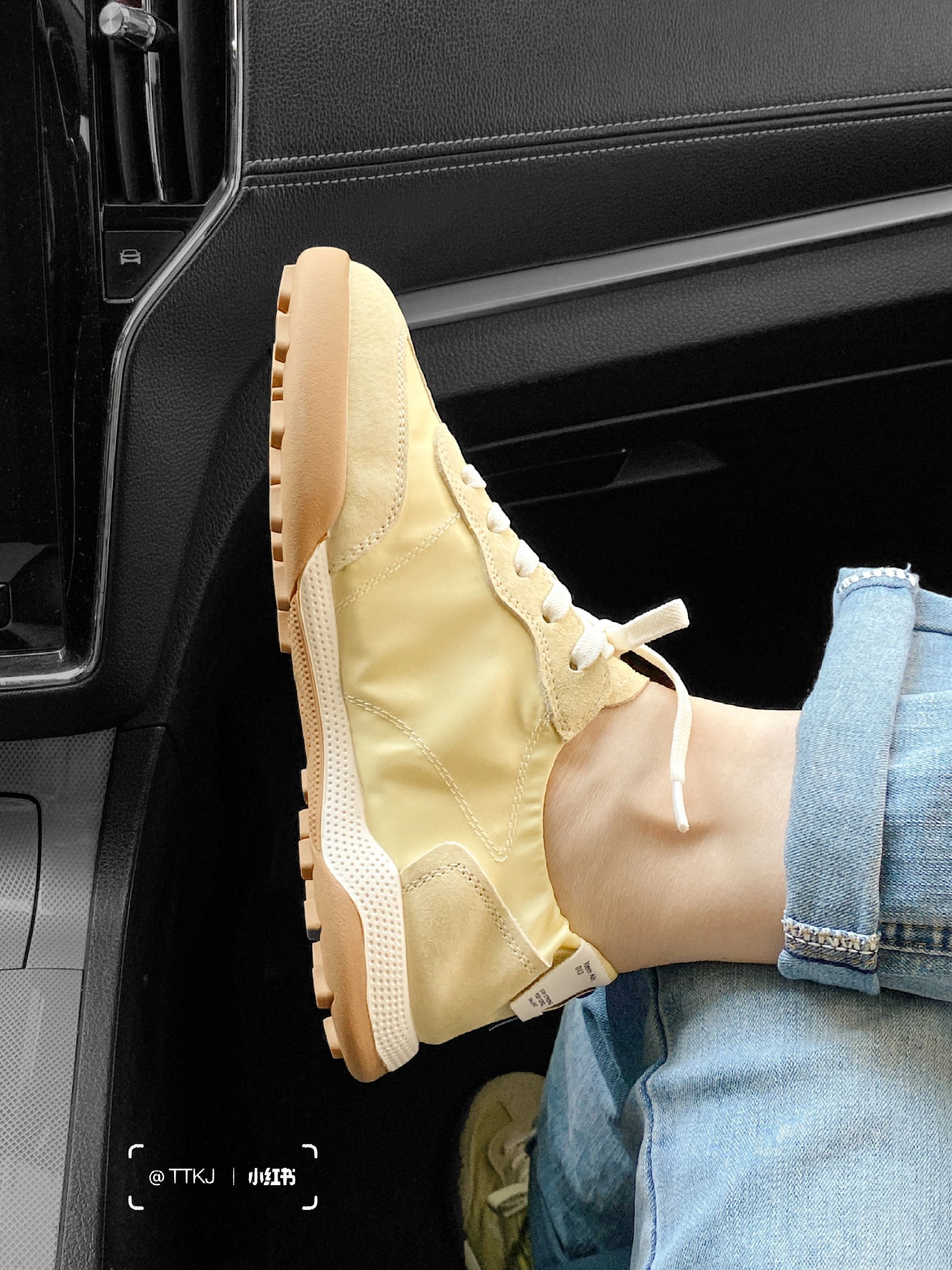 松紧带  - VALI鞋履AI设计主图