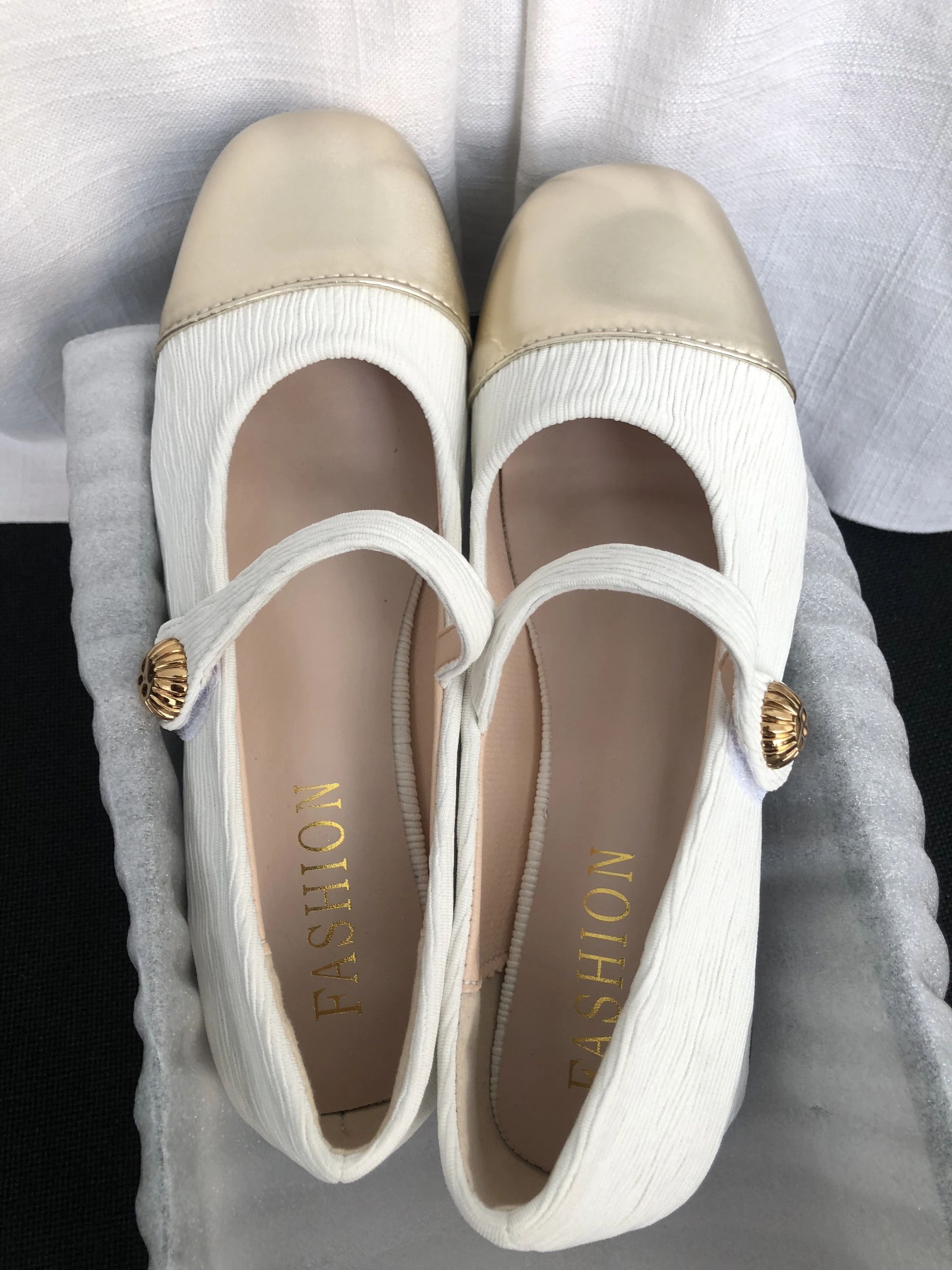 圆头 浅口鞋 皮革  - VALI鞋履AI设计主图