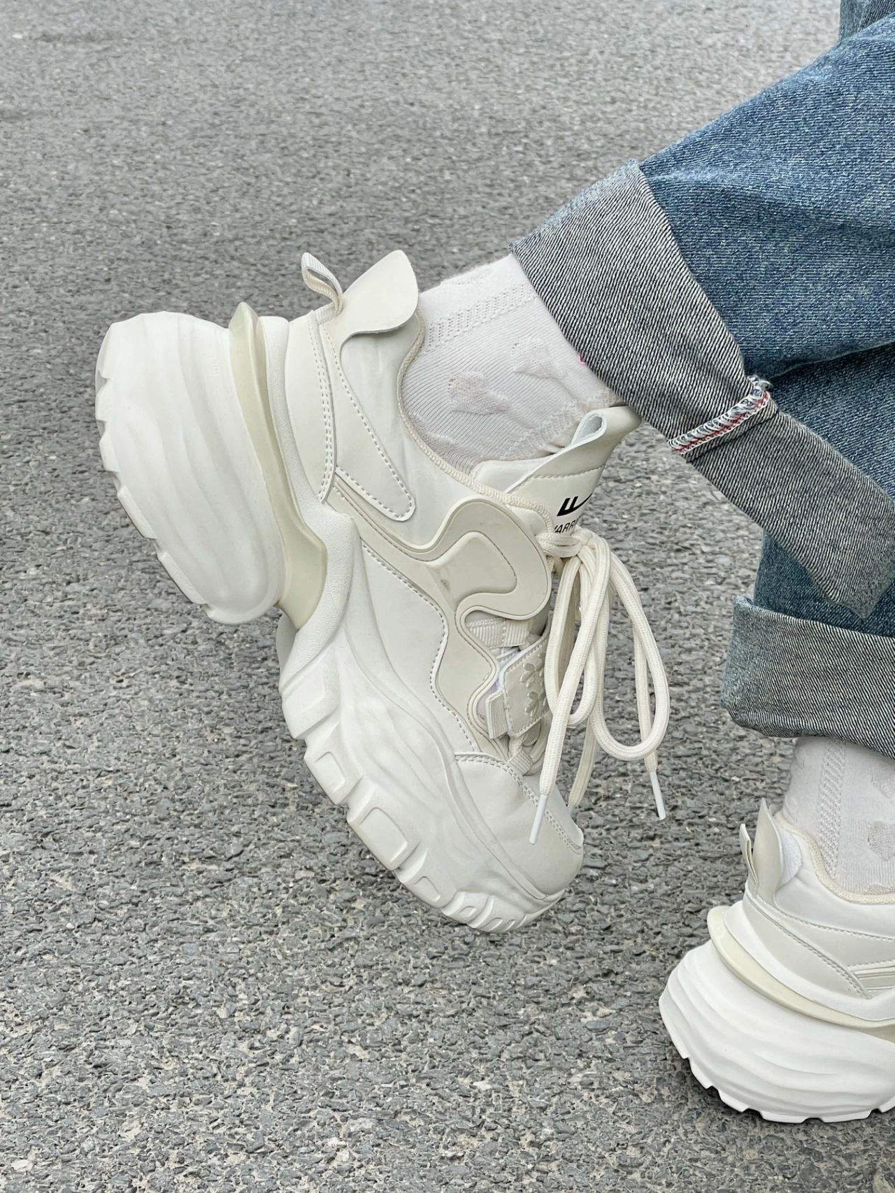 低帮 系带 皮革  - VALI鞋履AI设计主图