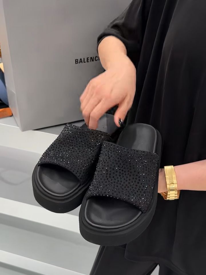 无帮  - VALI鞋履AI设计主图