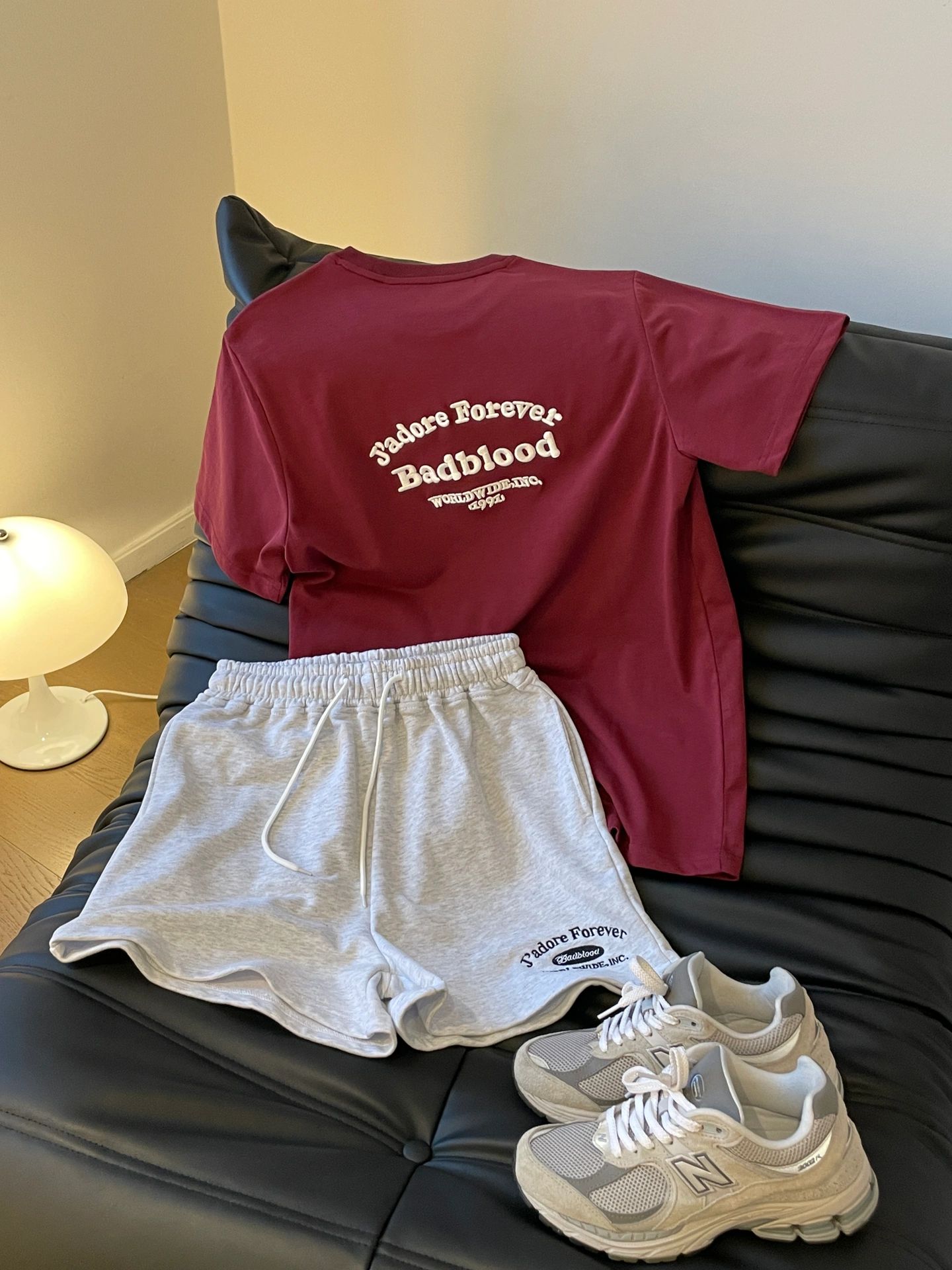 针织面料 圆形领 文字图案 印花 滑板车红  - VALI鞋履AI设计主图