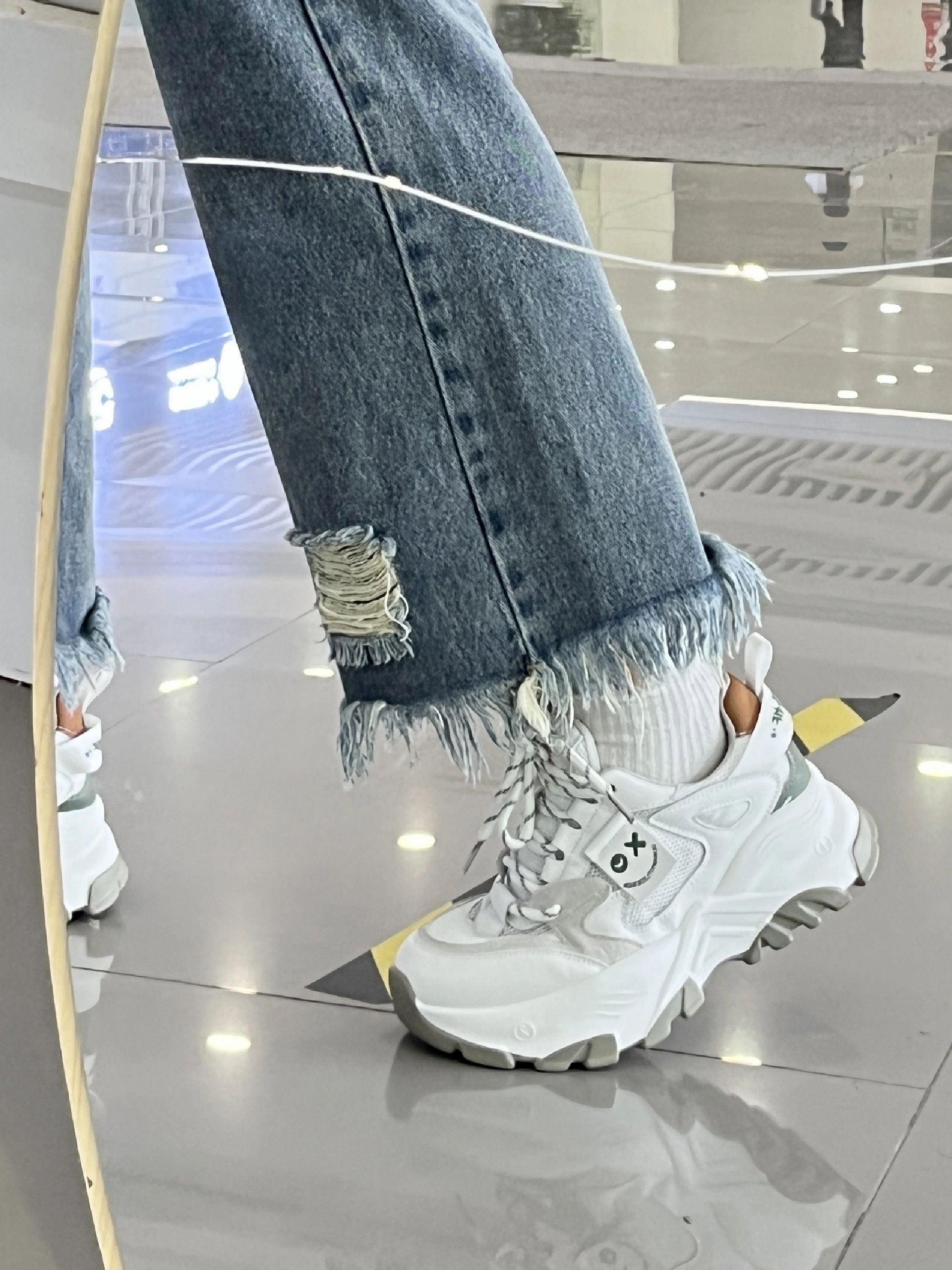 低帮 系带  - VALI鞋履AI设计主图