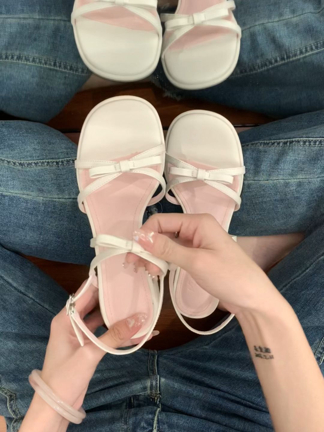 无帮 袢扣  - VALI鞋履AI设计主图