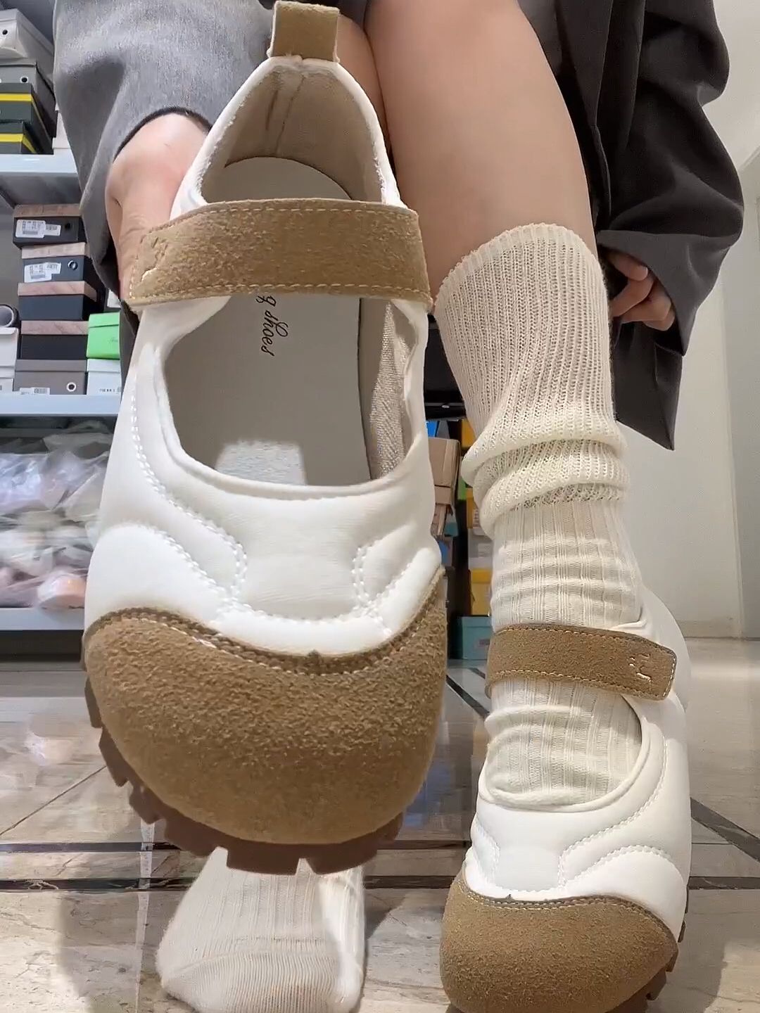 圆头 低帮 中口鞋 皮革  - VALI鞋履AI设计主图