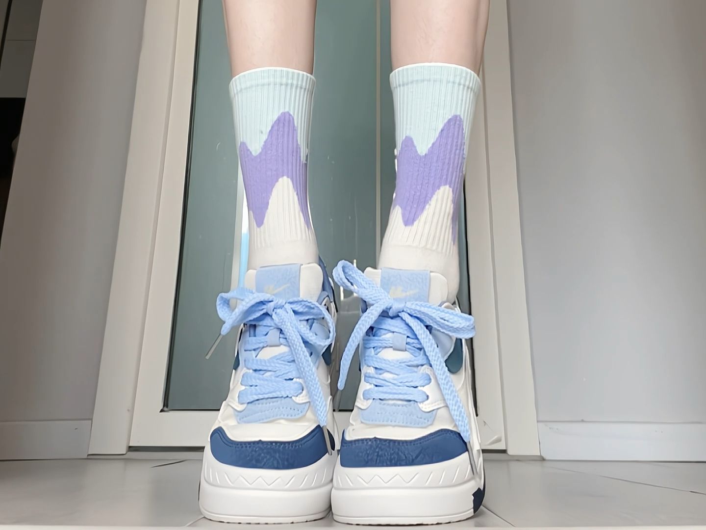  - VALI鞋履AI设计主图