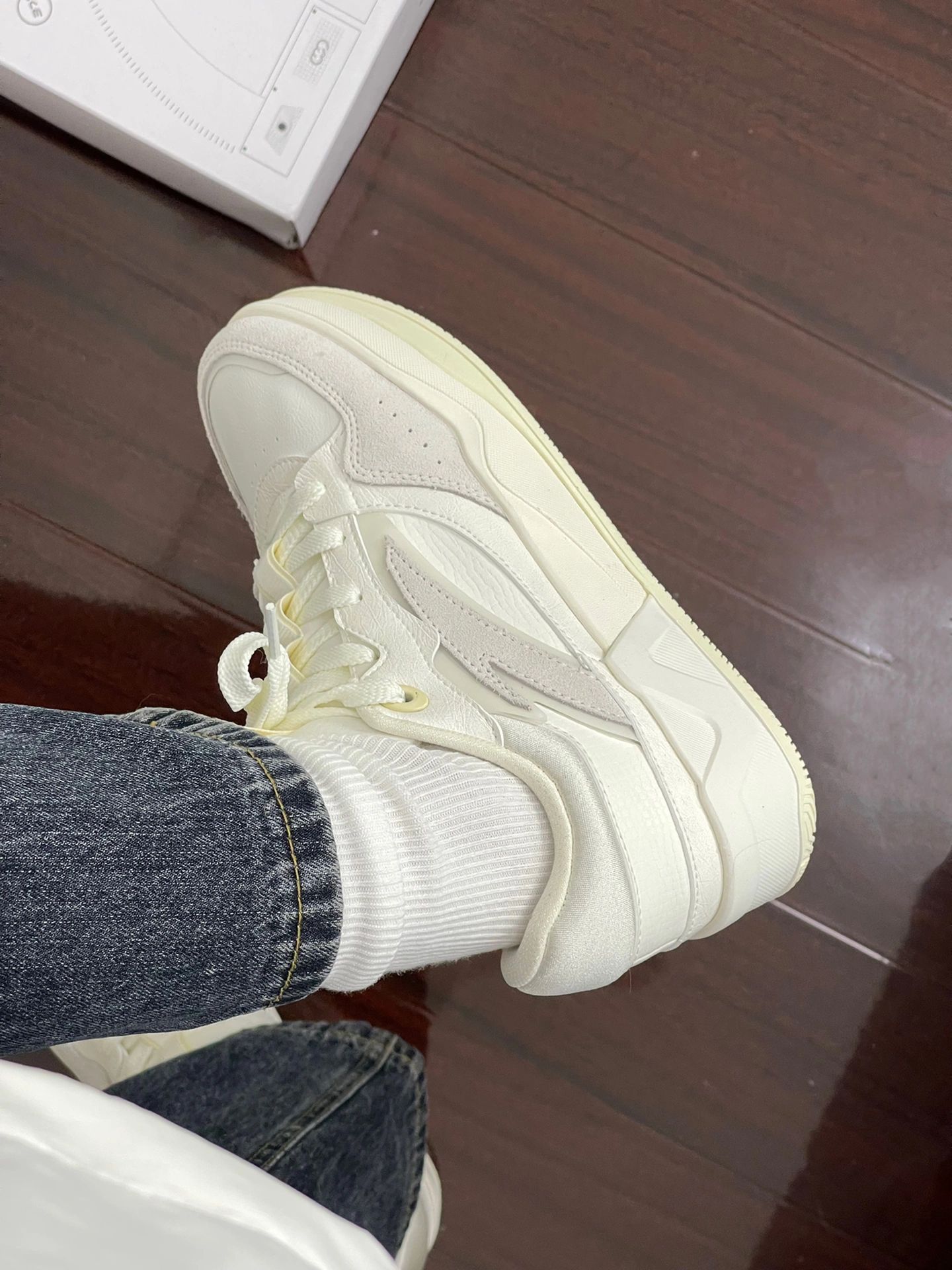 低帮 系带 皮革  - VALI鞋履AI设计主图