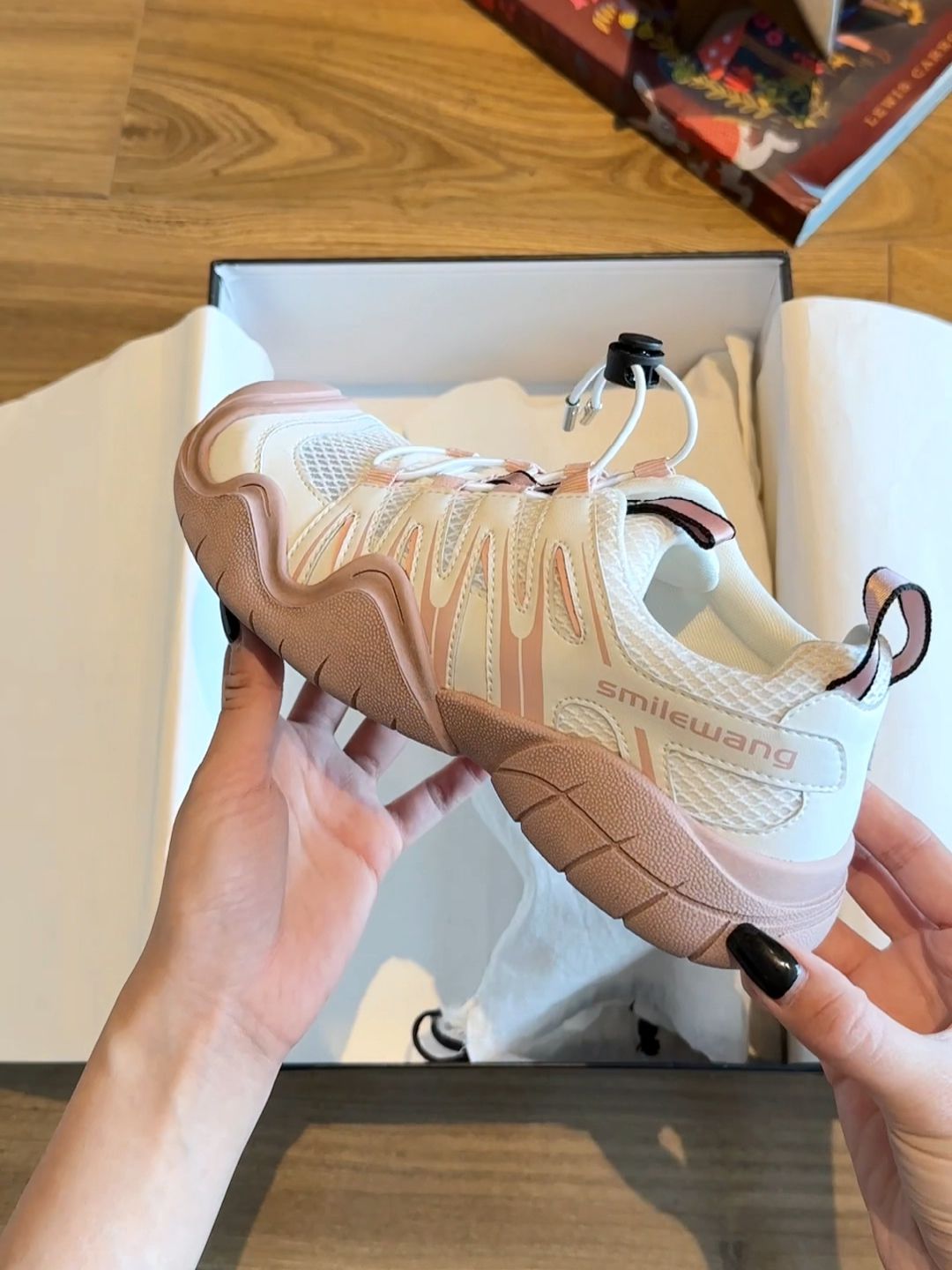 低帮  - VALI鞋履AI设计主图