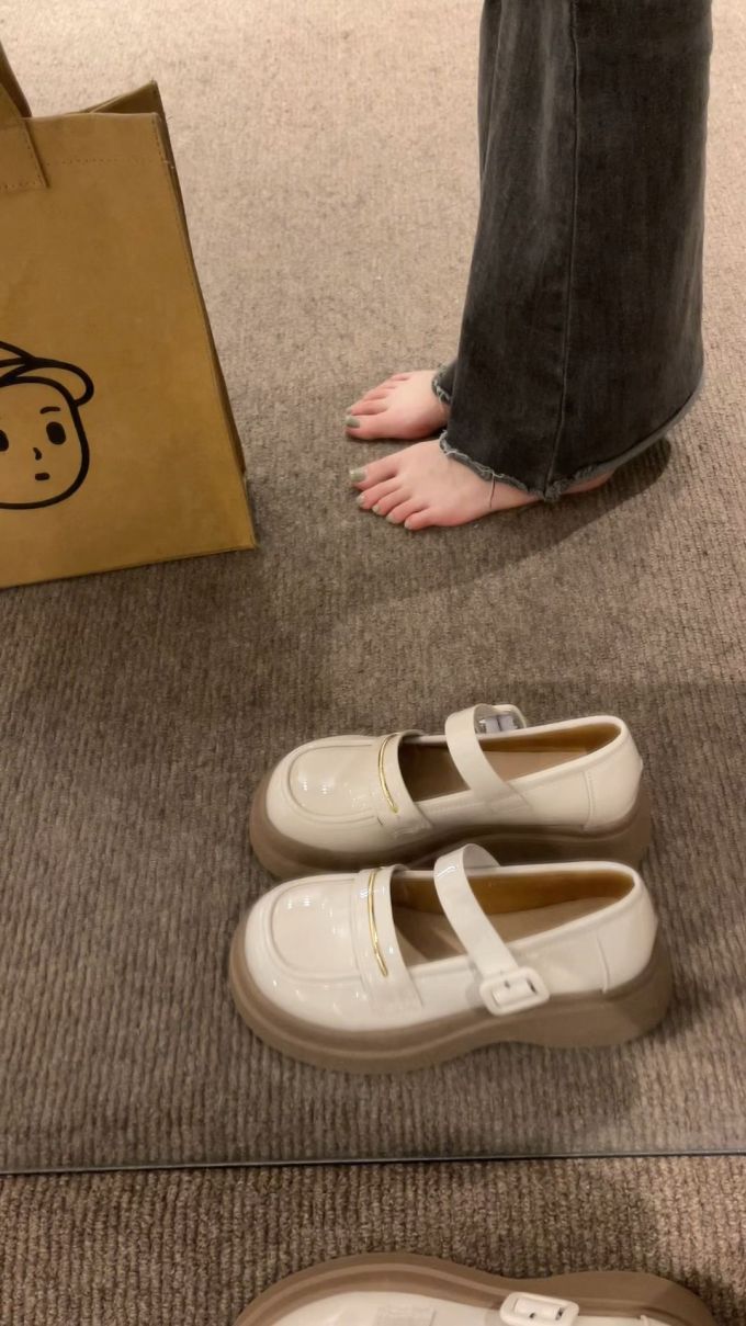 圆头 中口鞋 皮革 