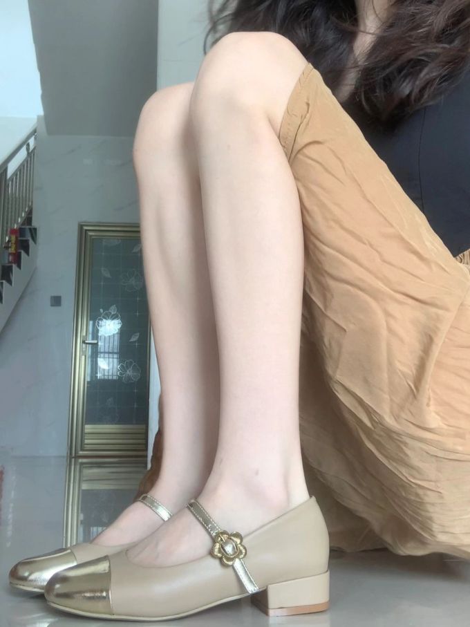 袢扣 浅口鞋 皮革 