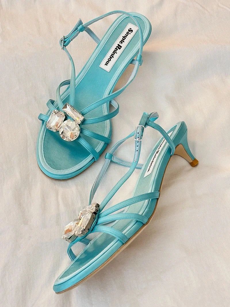 中跟 无帮 袢扣 皮革  - VALI鞋履AI设计主图