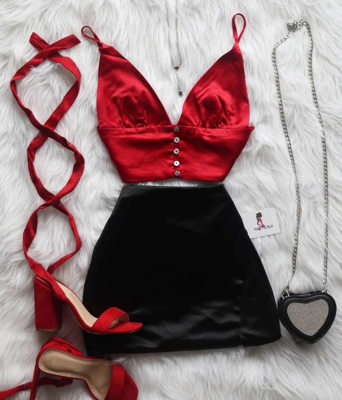 真丝 / 丝绸 截短型 V领 巴贝多樱桃色 