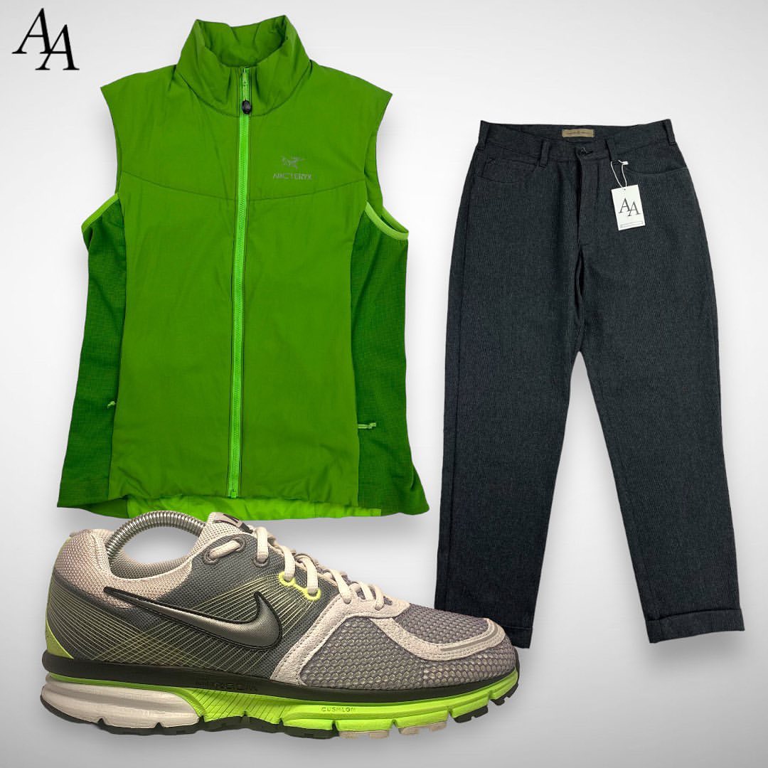 防护功能 H型 立领 文字图案 标志图案 边缘装饰 硫磺泉色 茉莉花绿 基础拉链  - VALI鞋履AI设计主图