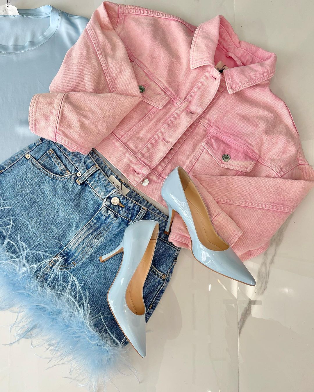牛仔面料 H型 翻领 洗水 珊瑚橘粉 基础扣饰 甜美  - VALI鞋履AI设计主图