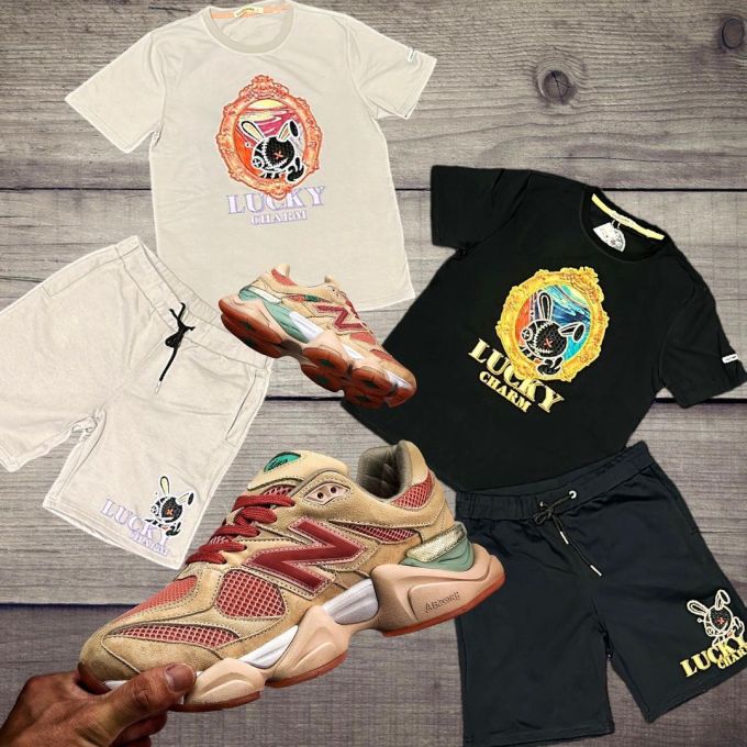 针织面料 圆形领 文字图案 印花 酱黑色 徽章 