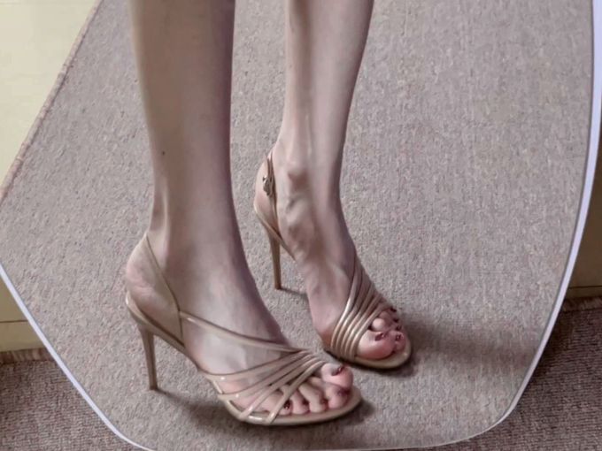 高跟 细跟 无帮 皮革 