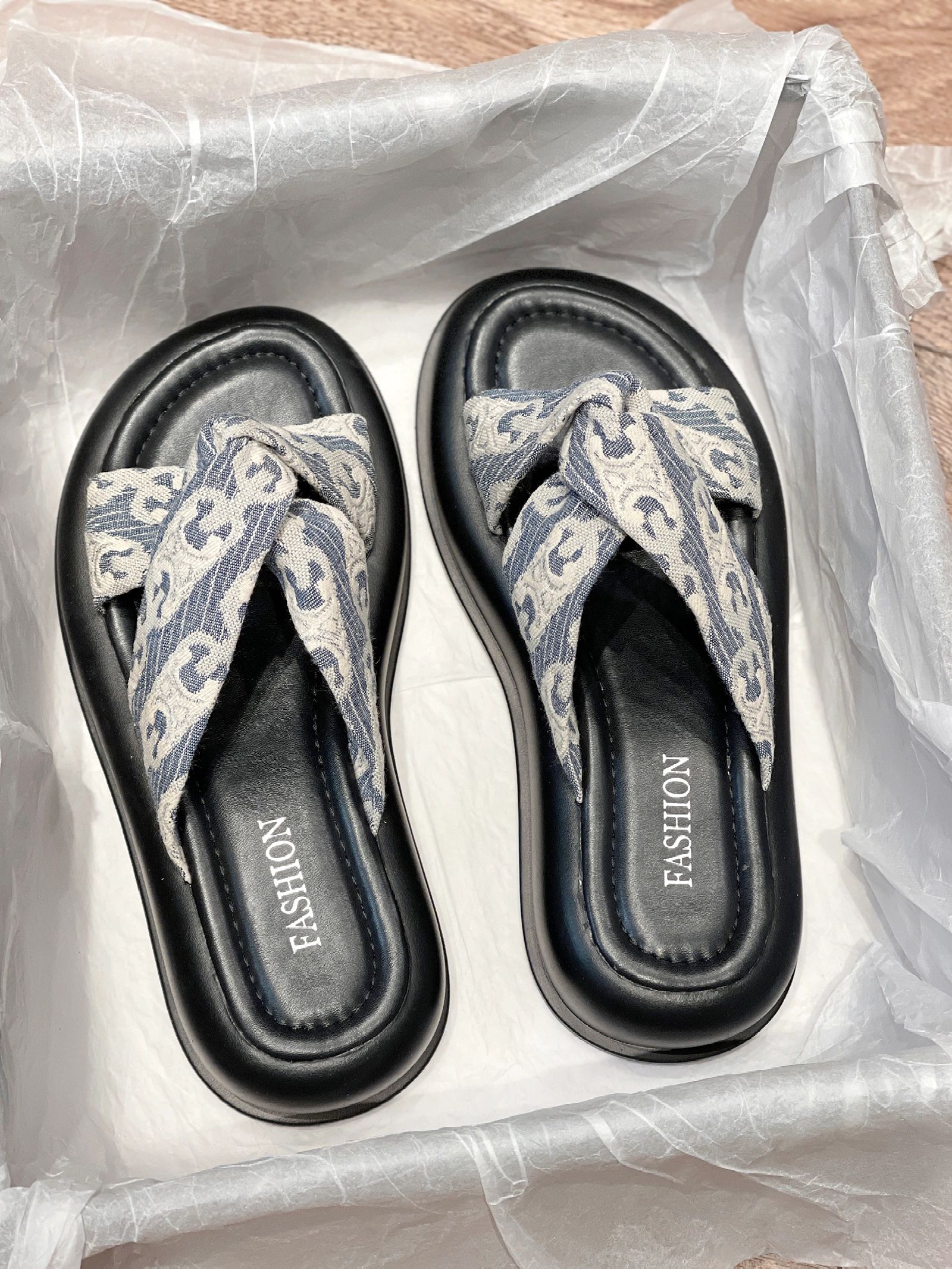 无帮  - VALI鞋履AI设计主图