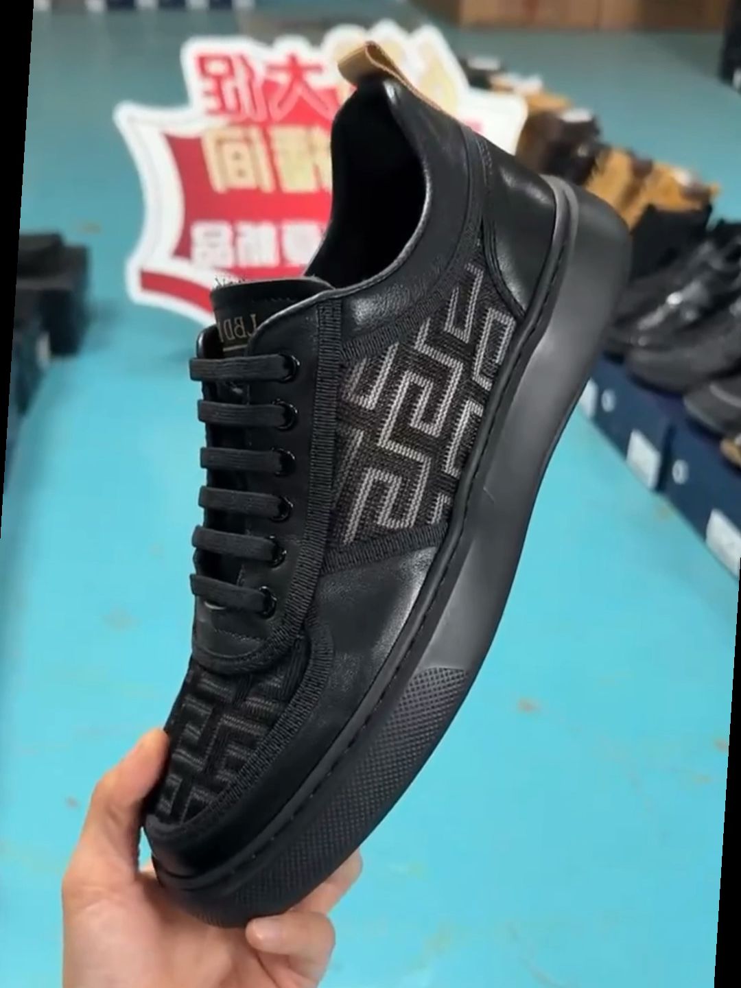 低帮 系带 皮革  - VALI鞋履AI设计主图