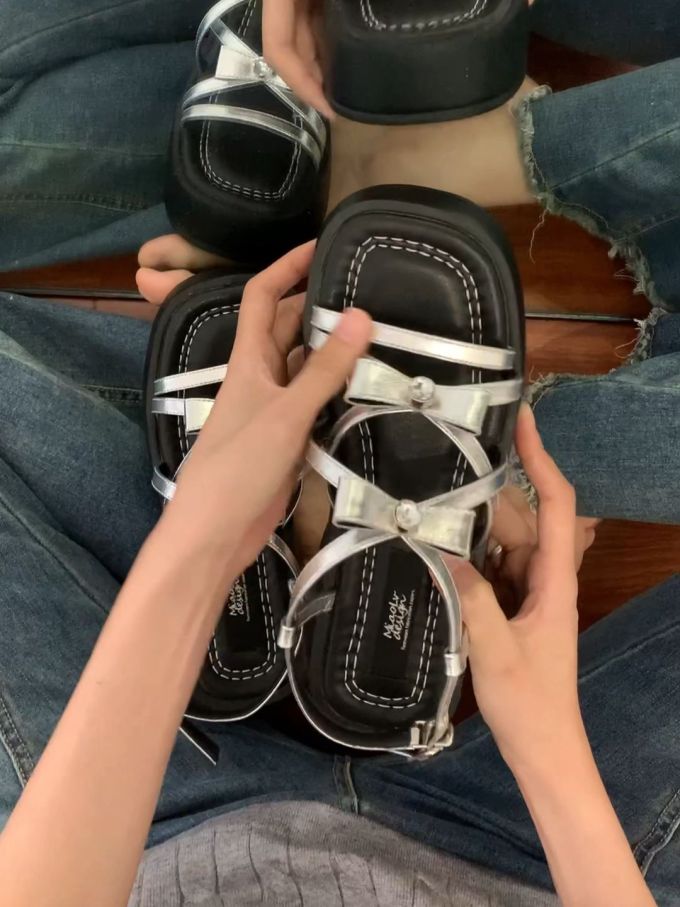 无帮 袢扣 皮革 