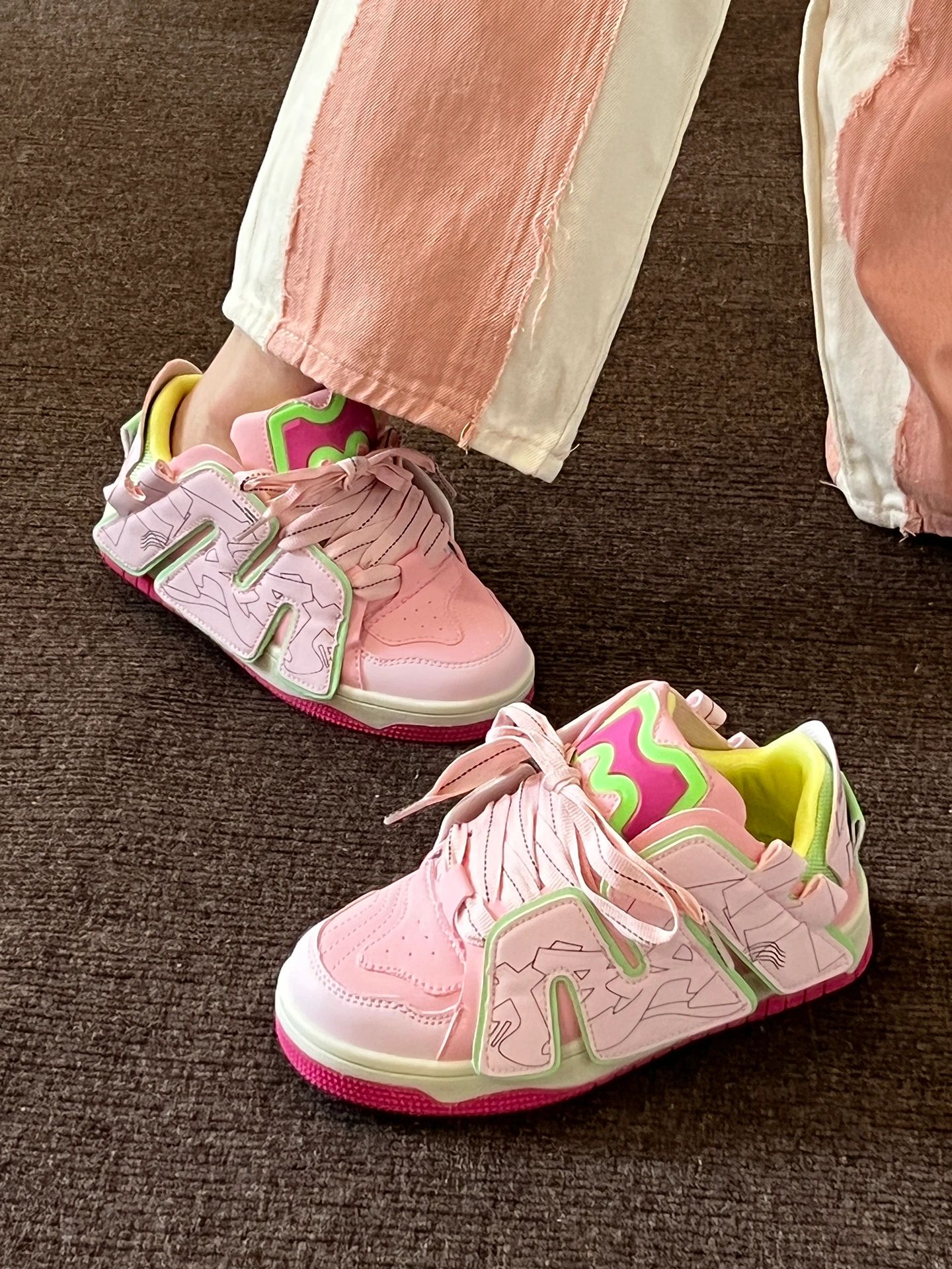 低帮 系带 魔术贴 皮革  - VALI鞋履AI设计主图