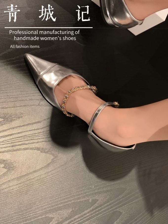 尖头 袢扣 浅口鞋 皮革 