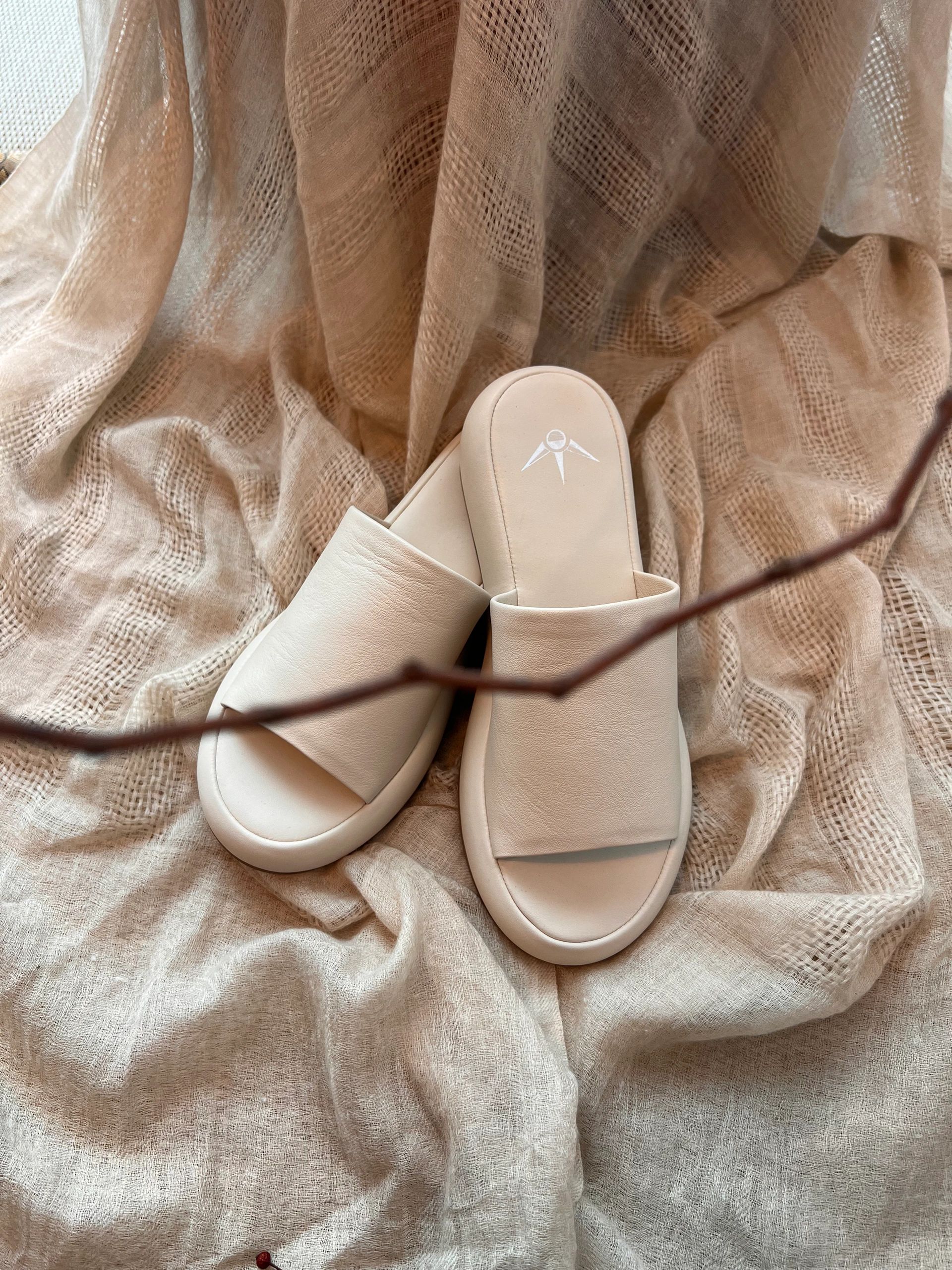 无帮  - VALI鞋履AI设计主图