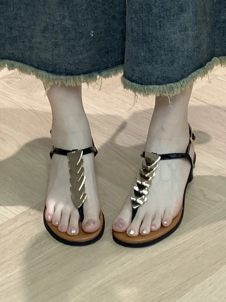 无帮 袢扣 皮革  - VALI鞋履AI设计主图