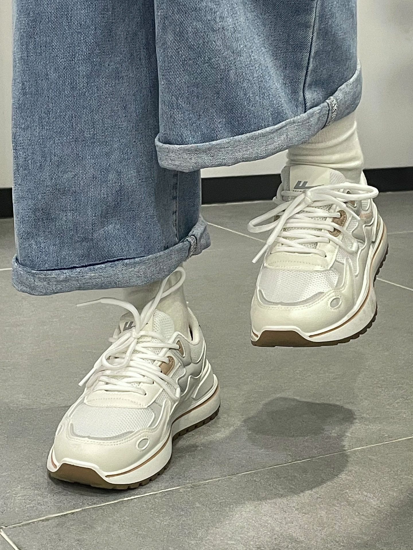 低帮 系带  - VALI鞋履AI设计主图