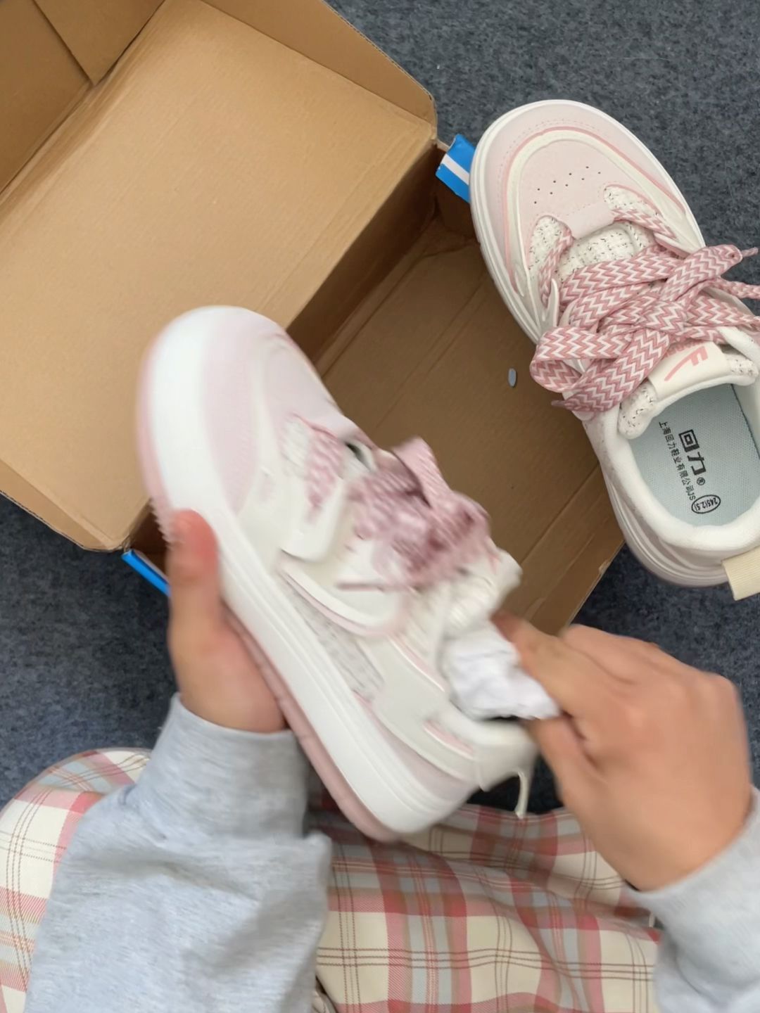 低帮 系带  - VALI鞋履AI设计主图