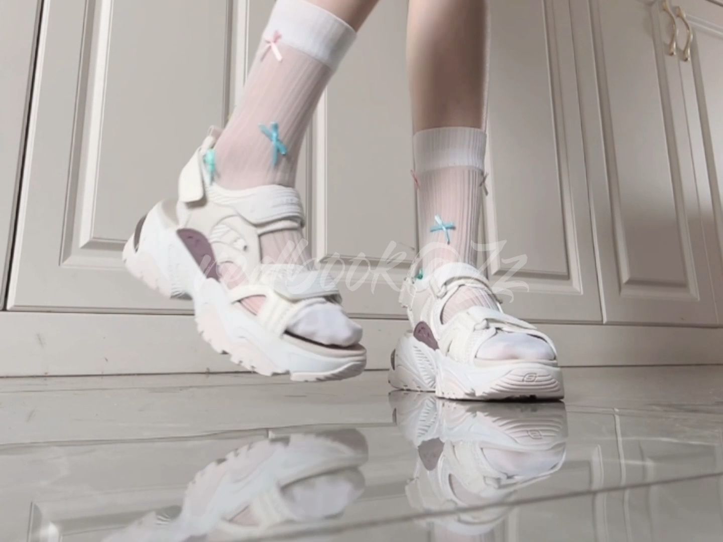 低帮  - VALI鞋履AI设计主图