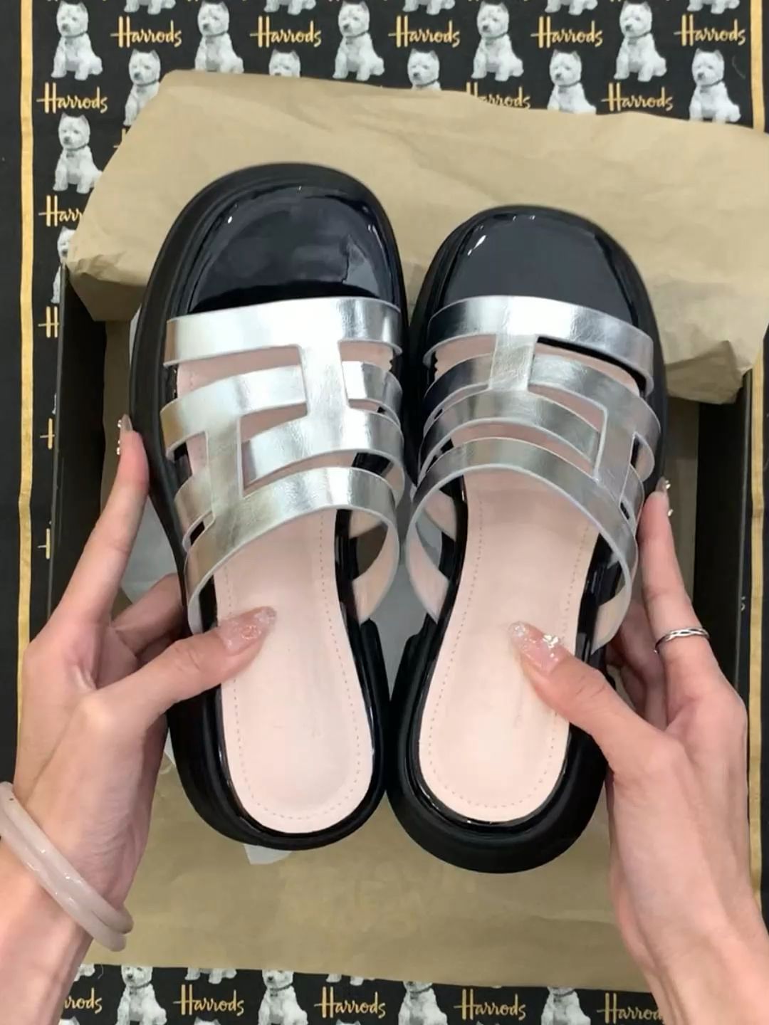 无帮  - VALI鞋履AI设计主图