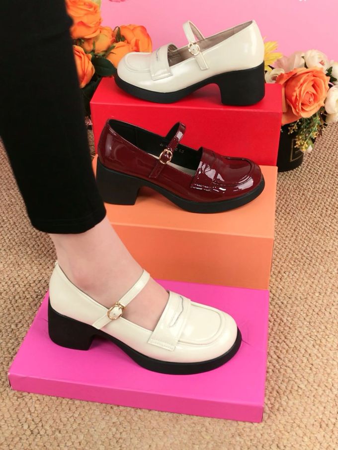 圆头 袢扣 中口鞋 皮革 