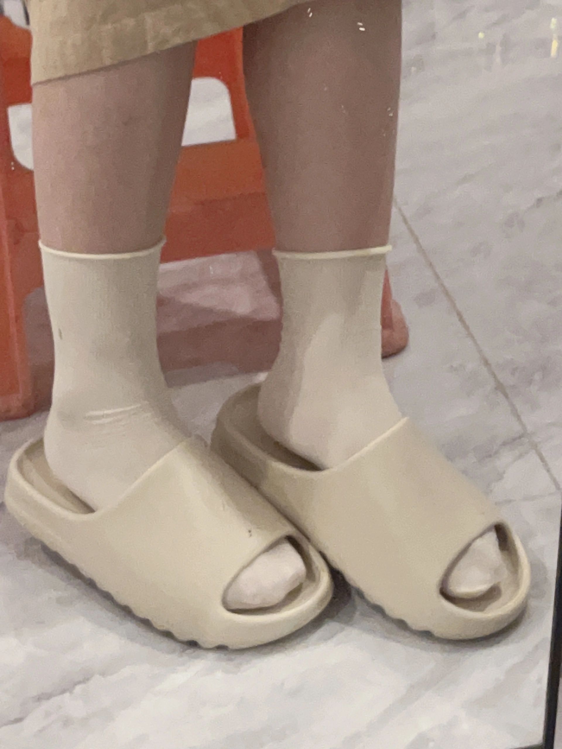 无帮  - VALI鞋履AI设计主图