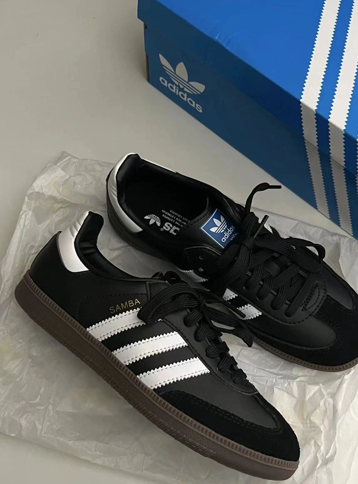 低帮 系带 皮革  - VALI鞋履AI设计主图