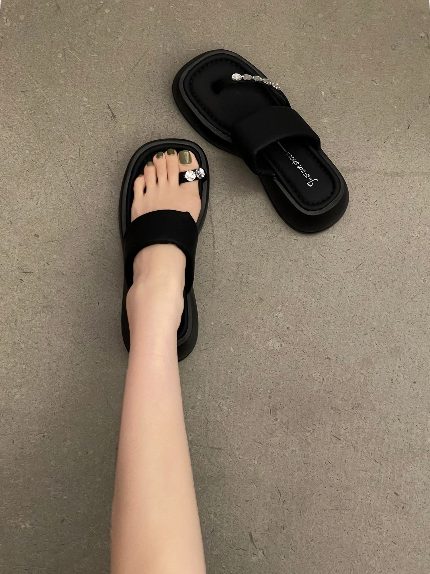 无帮  - VALI鞋履AI设计主图