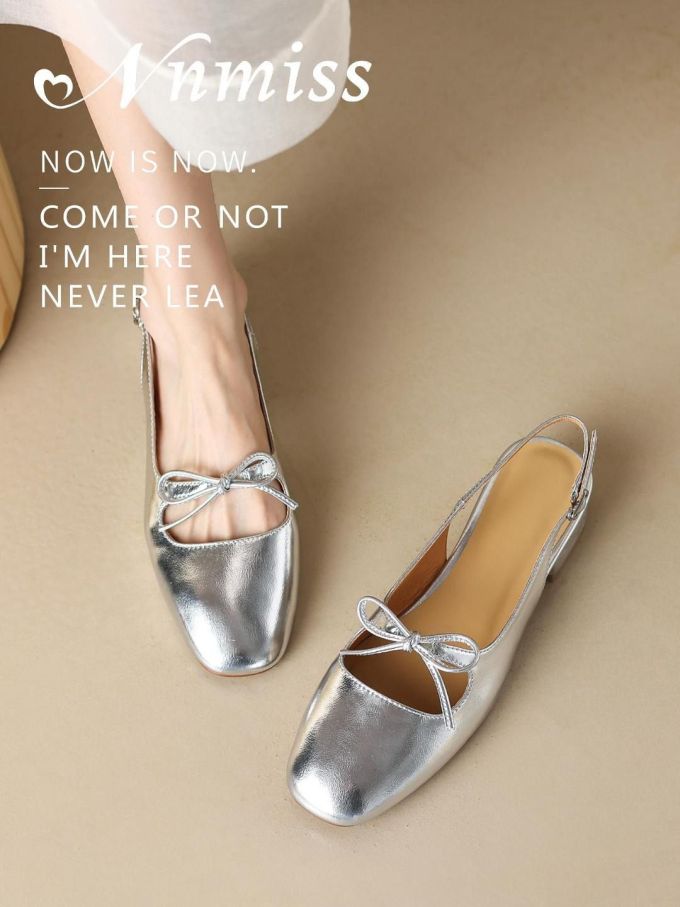 圆头 袢扣 浅口鞋 皮革 