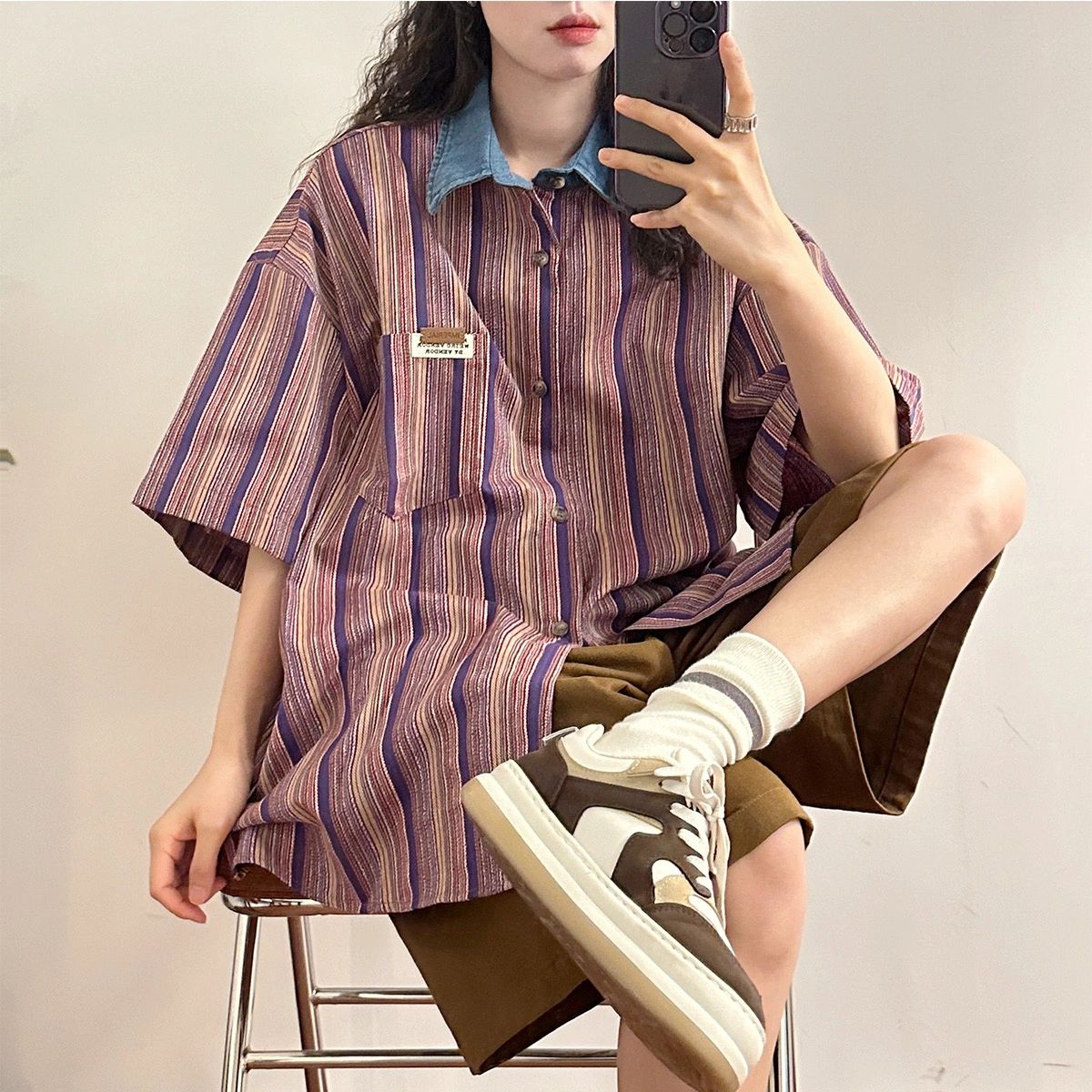 棉麻 衬衫领 条纹/波纹 葡萄酒红色 基础扣饰  - VALI鞋履AI设计主图