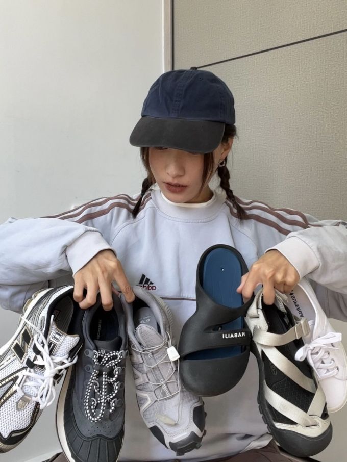 针织面料 立领 文字图案 印花 黎明灰 踢踏舞鞋色 