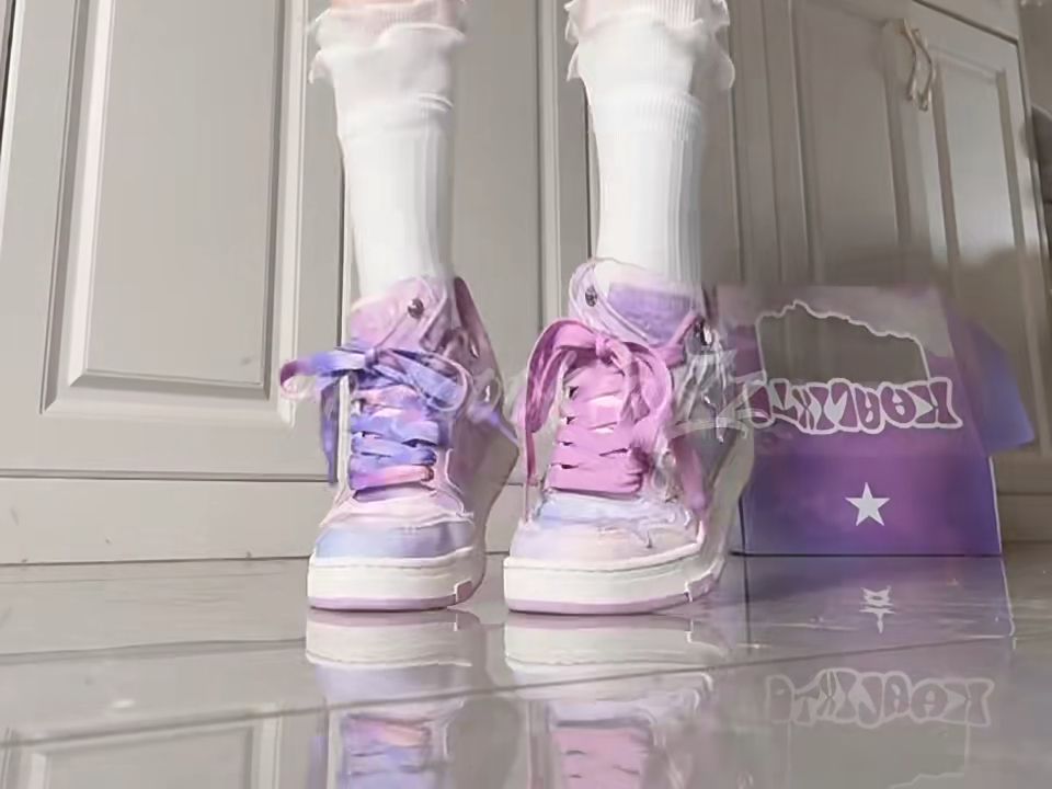 前卫  - VALI鞋履AI设计主图