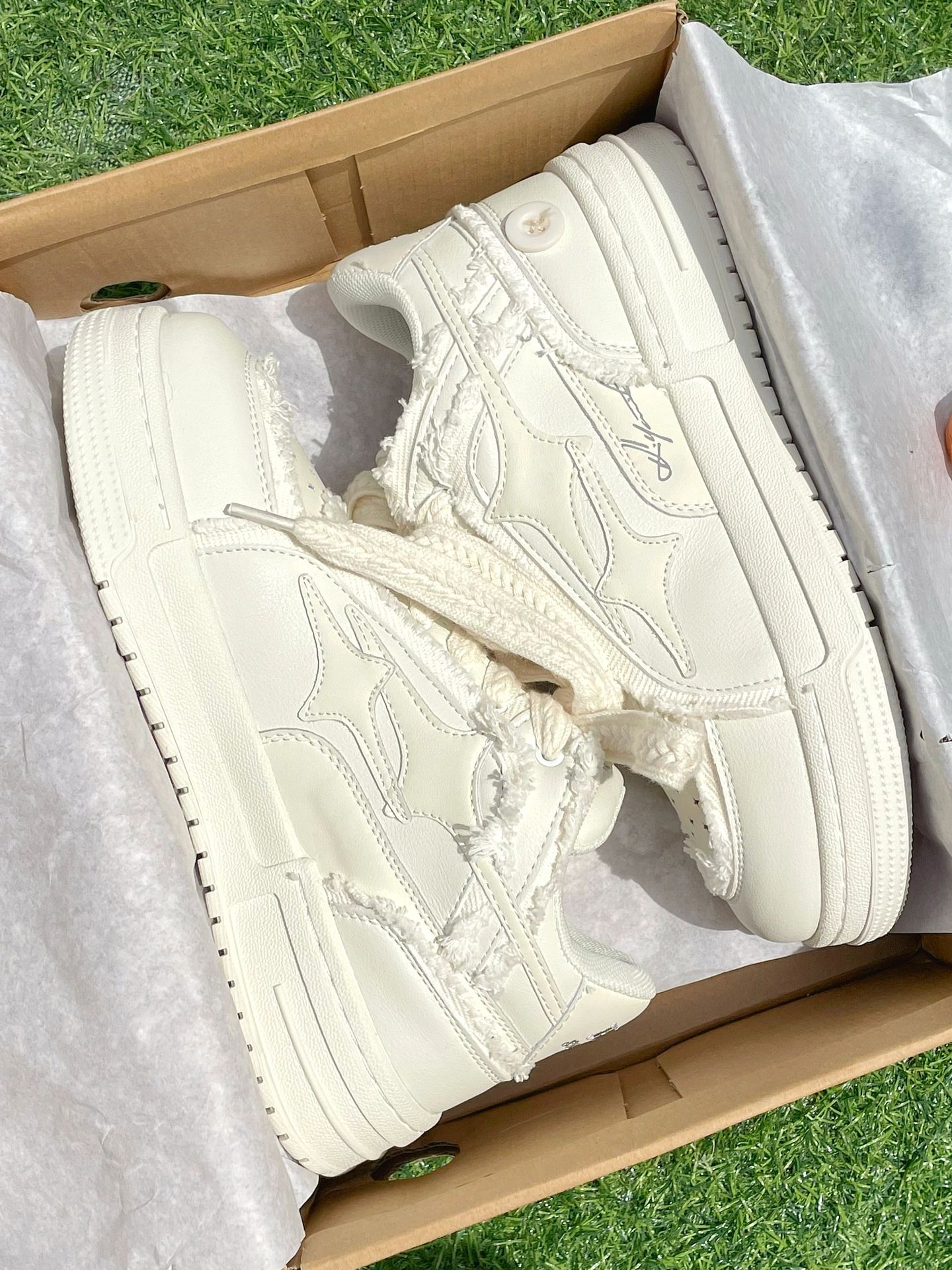 低帮 系带 皮革  - VALI鞋履AI设计主图