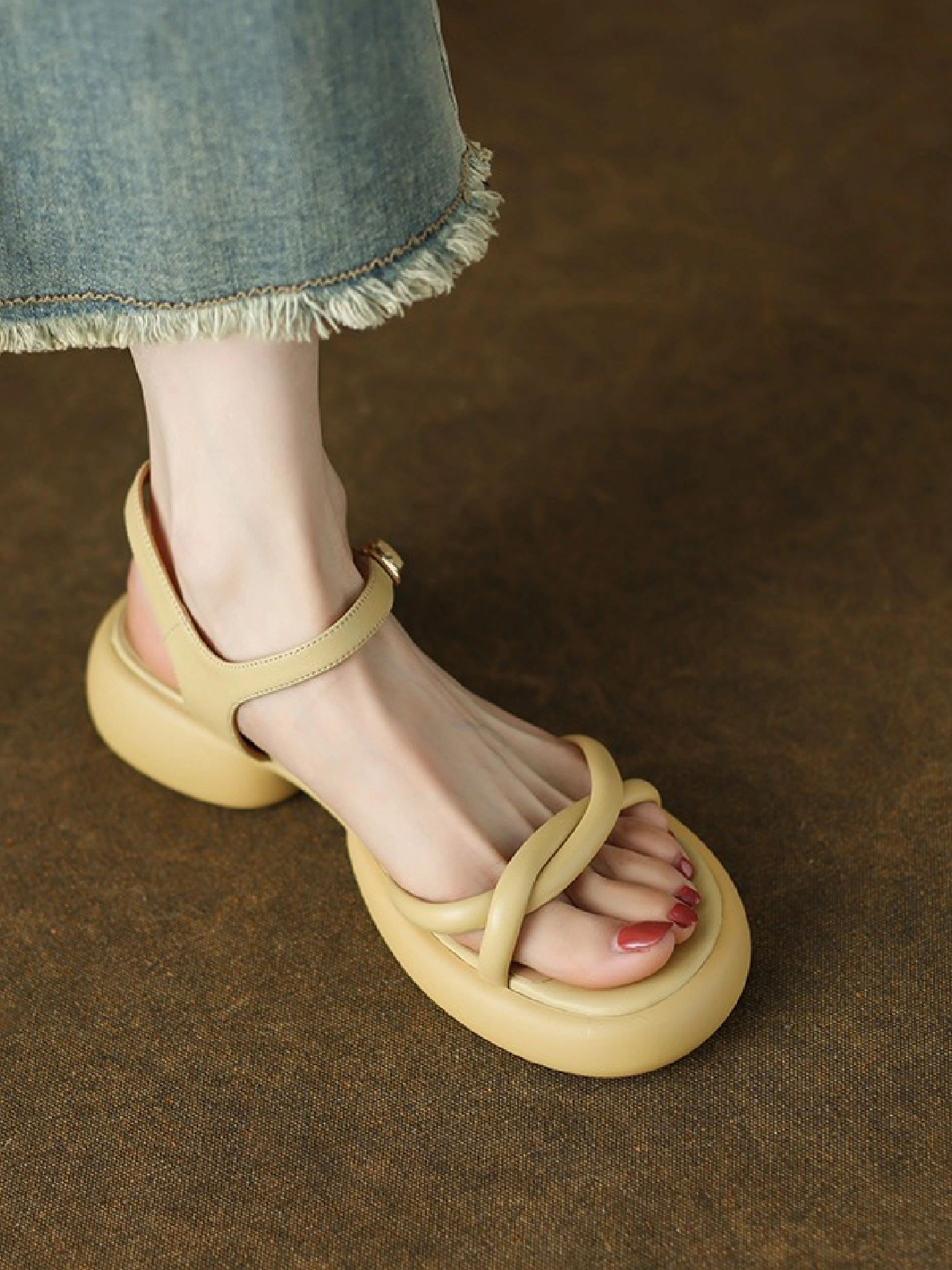 无帮 皮革  - VALI鞋履AI设计主图