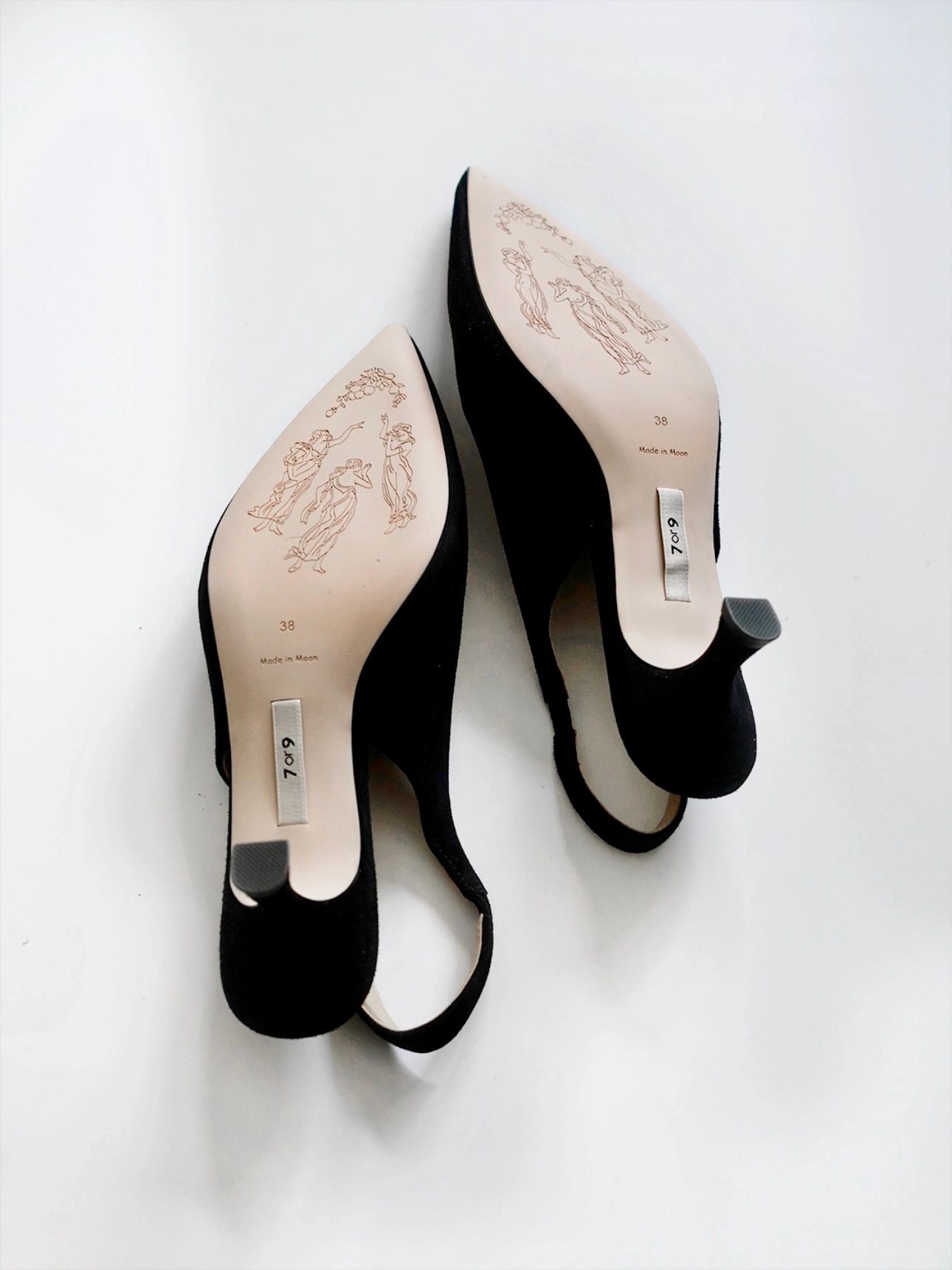  - VALI鞋履AI设计主图