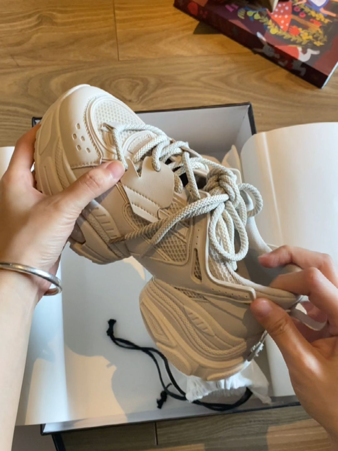 低帮 系带 皮革  - VALI鞋履AI设计主图